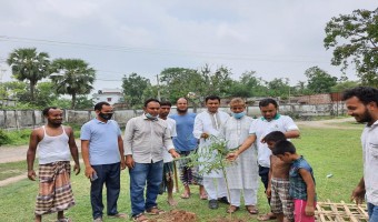 রাবি নারিকেলবাড়িয়া ক্যাম্পাসে পরিবেশবান্ধব বজ্রপাত প্রতিহত গাছ ও গ্রীষ্মের সৌন্দর্য বর্ধক গাছ গাছ রোপণ